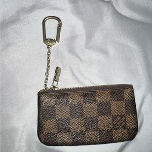 authentic LOUIS VUITTON Damier Ebene Key Pouch.